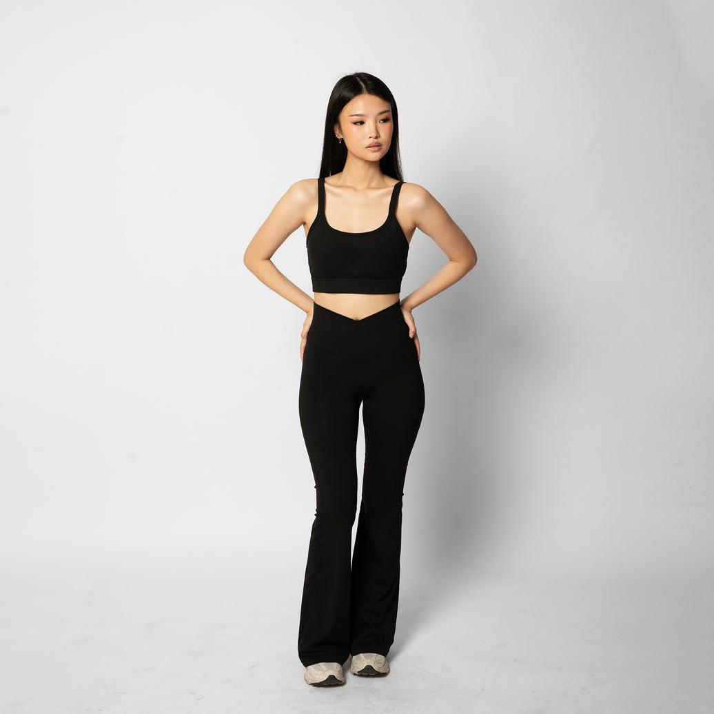 Crossover Scrunch Bum Flare Leggings (31") - Black