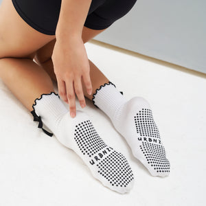 Urbnzd Crew Grip Socks - Urbanized Co. Classic URBNZD